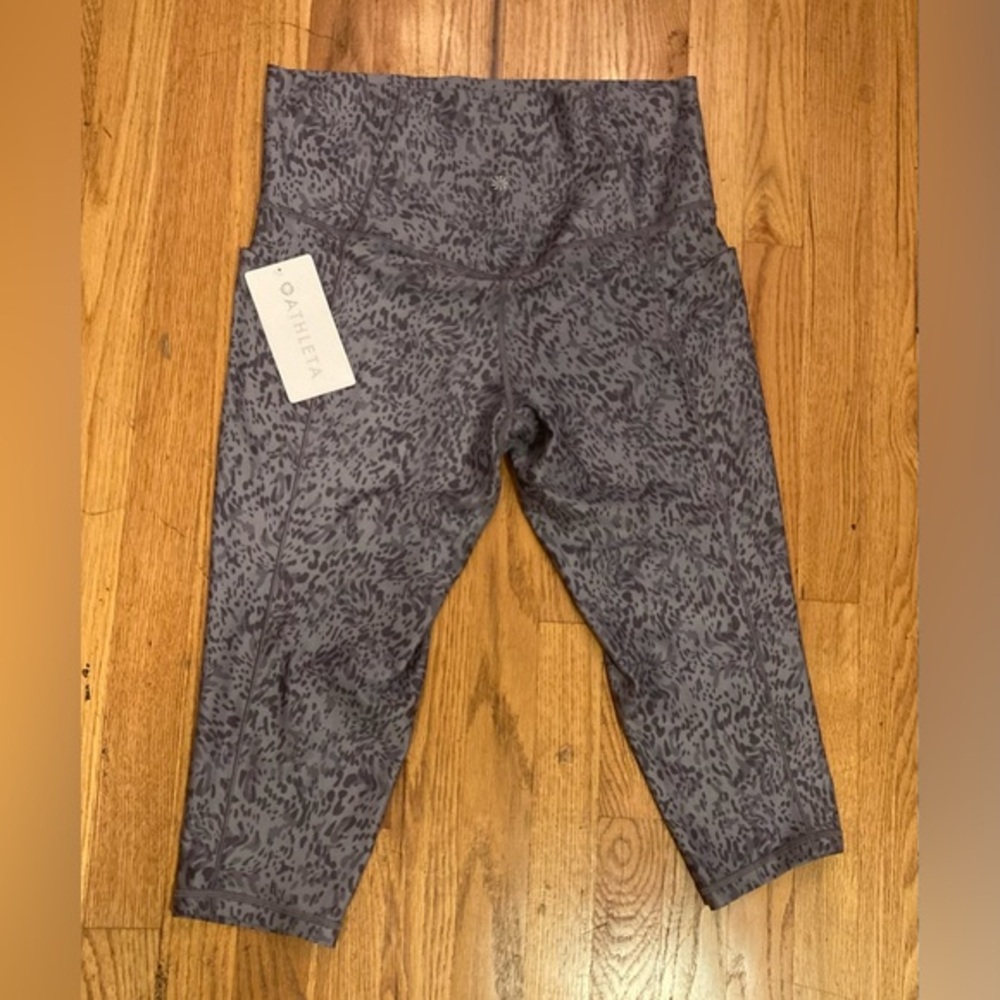 Athleta Salutation Stash Pocket Capri - Print Gray 1X - NWT